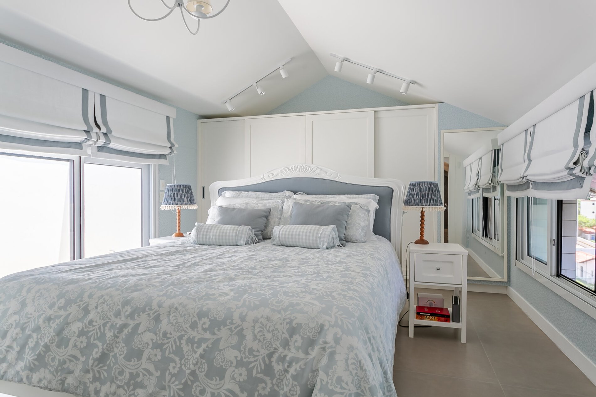 Cobertura frente mar na Praia Brava