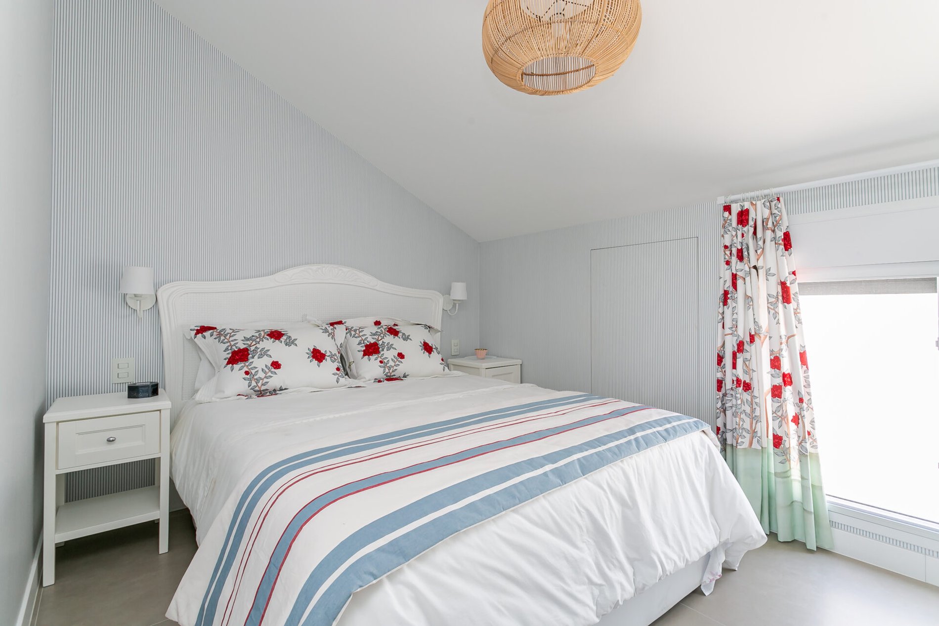 Cobertura frente mar na Praia Brava