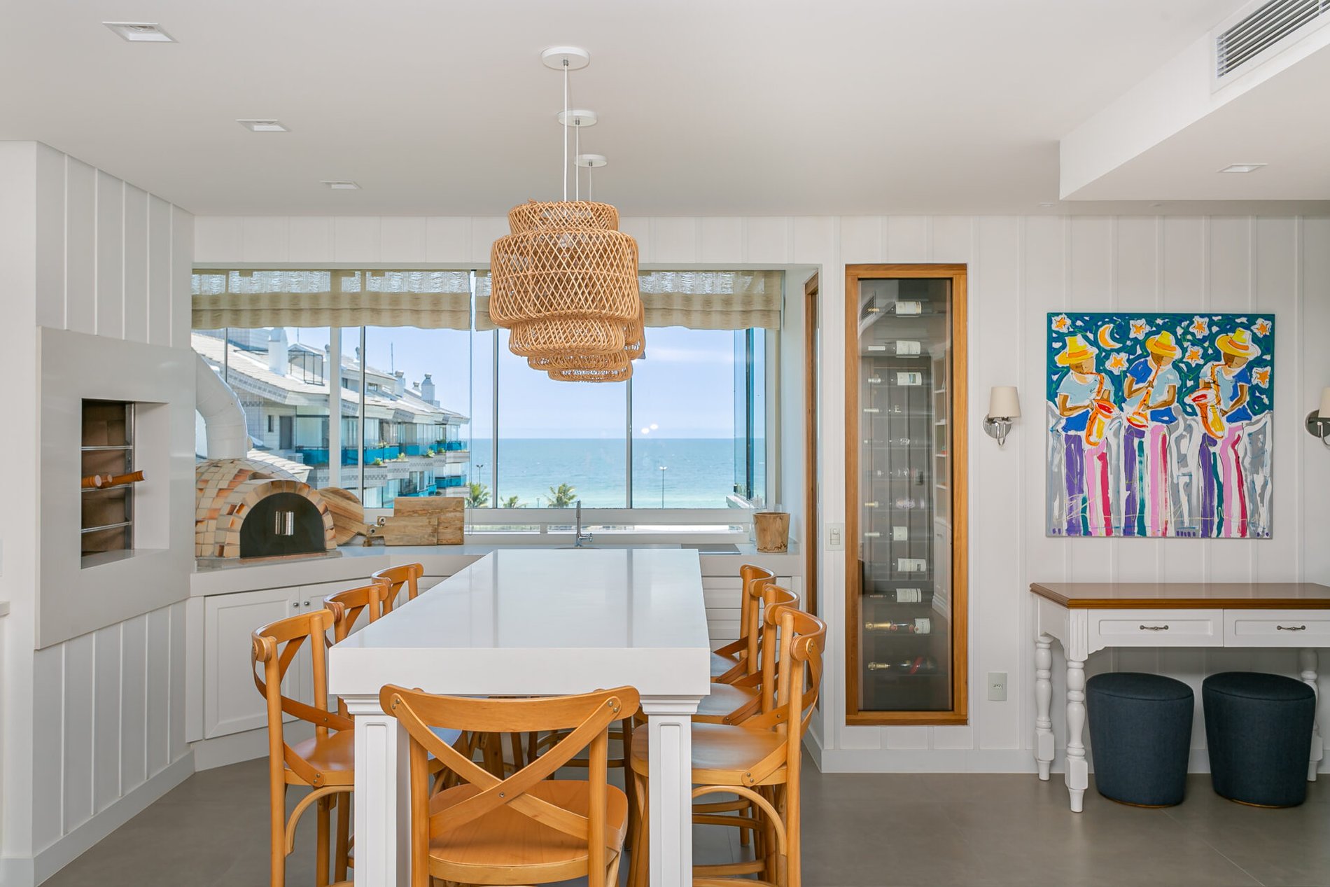 Cobertura frente mar na Praia Brava