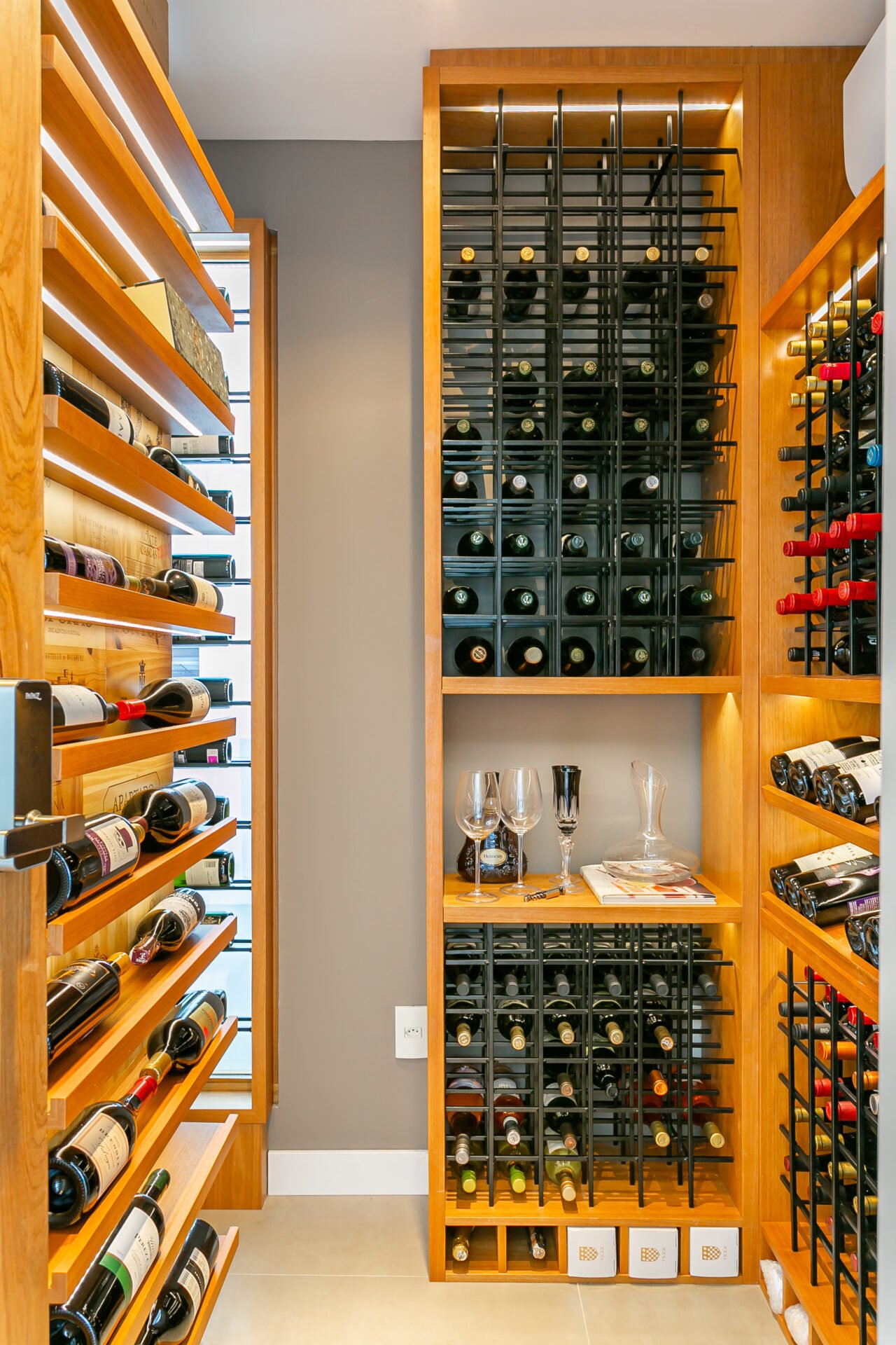 Cobertura frente mar na Praia Brava