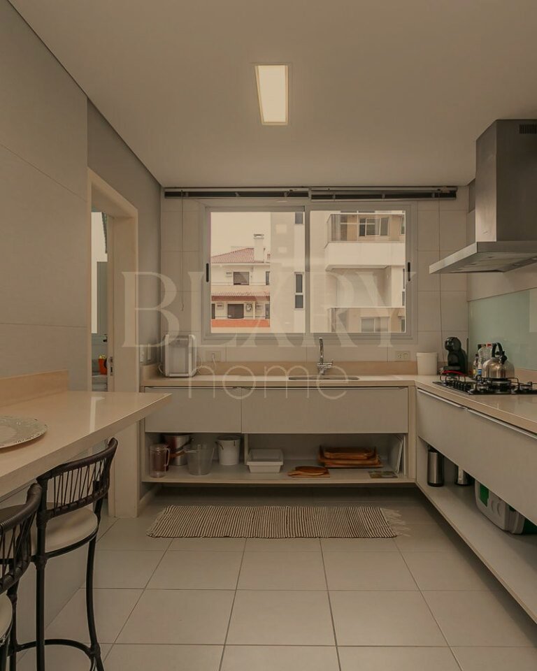 Apartamento em resort frente mar na Praia da Cachoeira do Bom Jesus