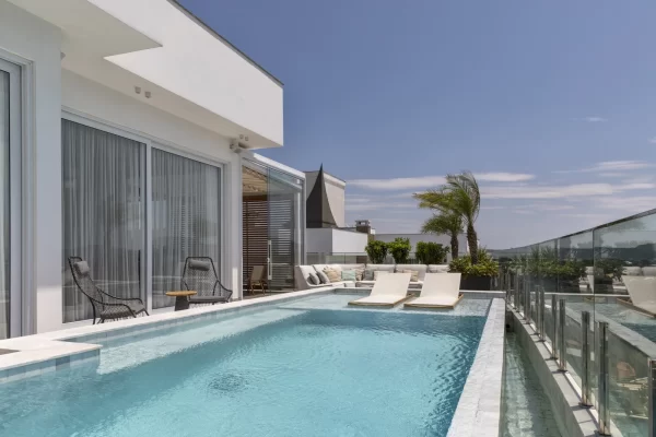 Novo Luxo Contemporâneo de Florianópolis: Arquiteta Juliana Pippi