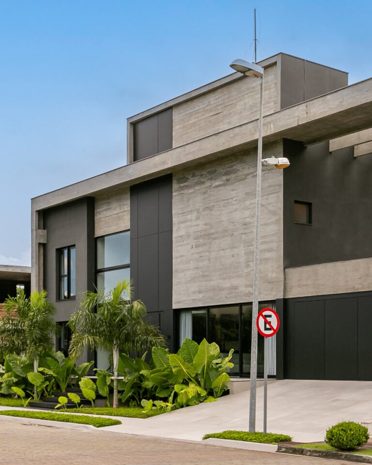 CASA EM JURERÊ INTERNACIONAL