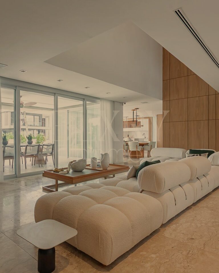 Casa com vista mar em Jurerê Internacional