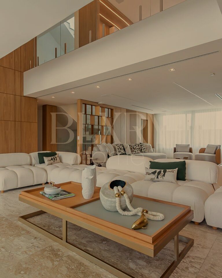 Casa com vista mar em Jurerê Internacional