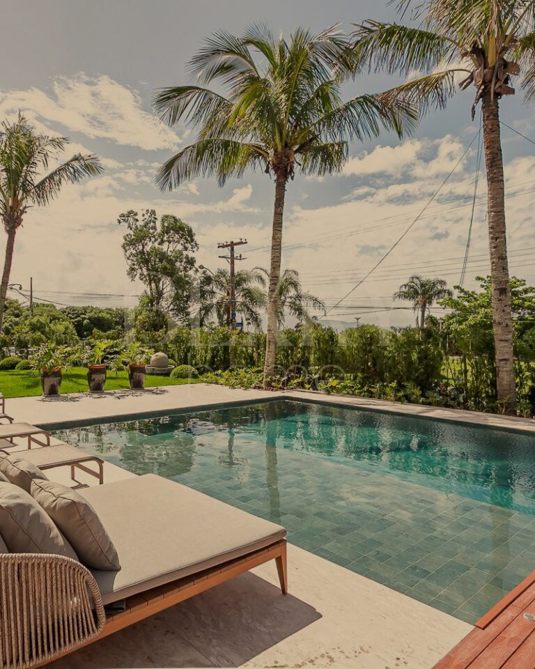Casa com vista mar em Jurerê Internacional