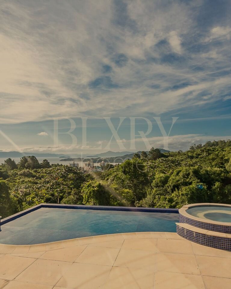 Casa com vista mar no João Paulo