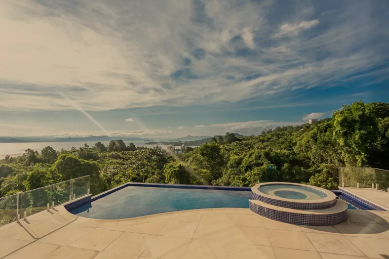Casa com vista mar no João Paulo