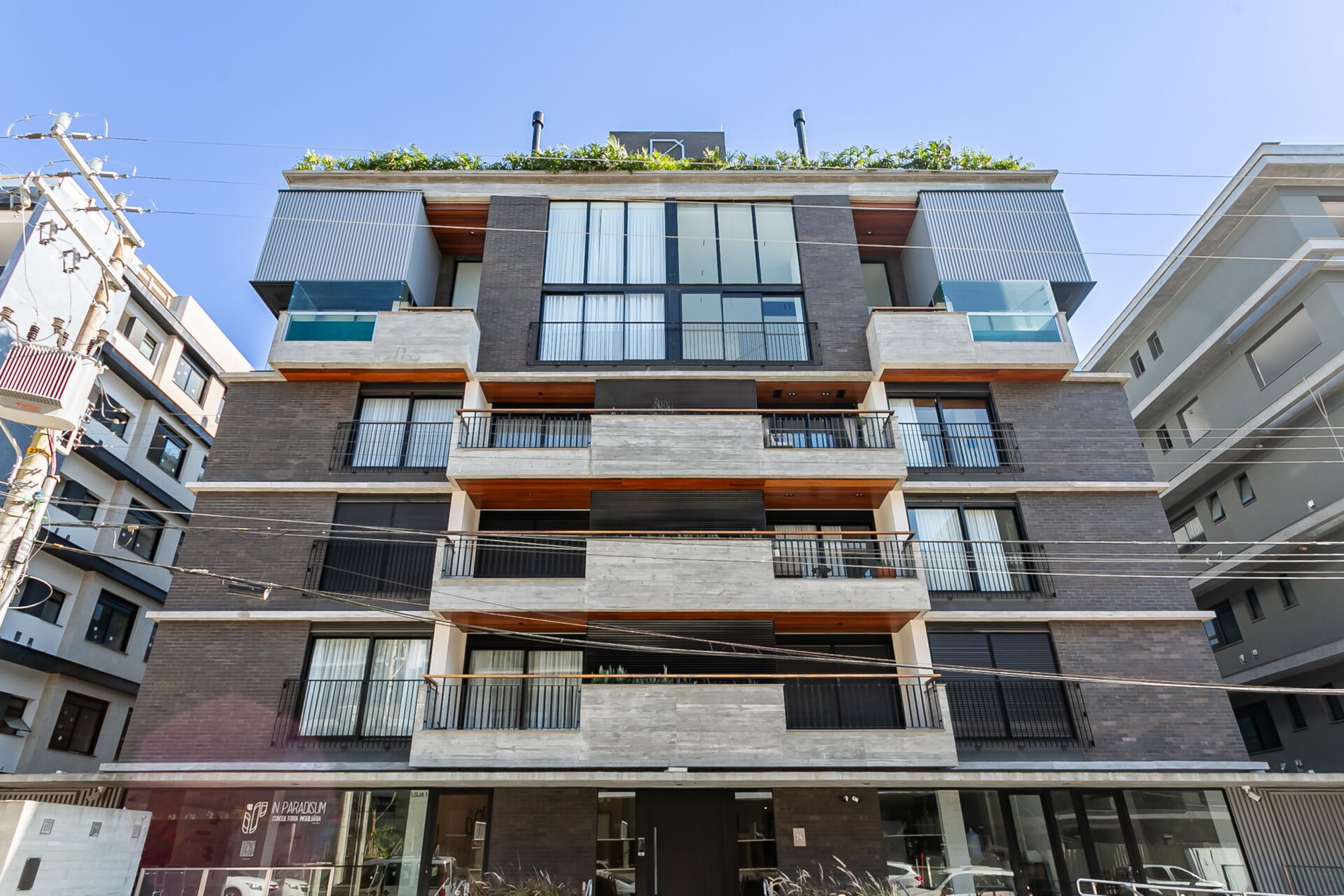 APARTAMENTO NO SOHO EM JURERÊ INTERNACIONAL