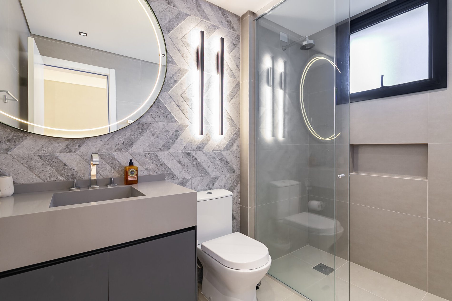 APARTAMENTO NO SOHO EM JURERÊ INTERNACIONAL