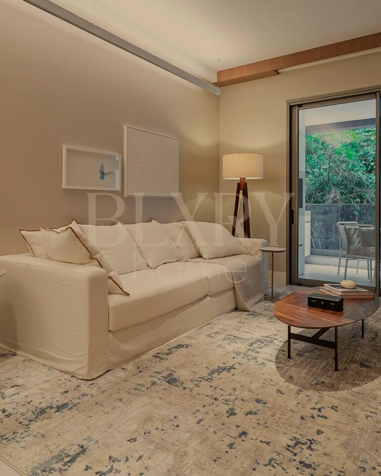Apartamento decorado no Yacht Club em Jurerê