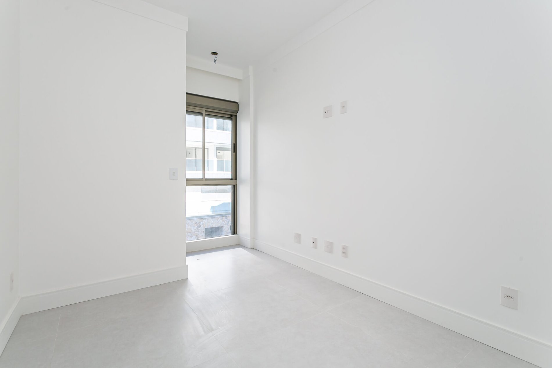 APARTAMENTO NO YACHT CLUB EM JURERÊ