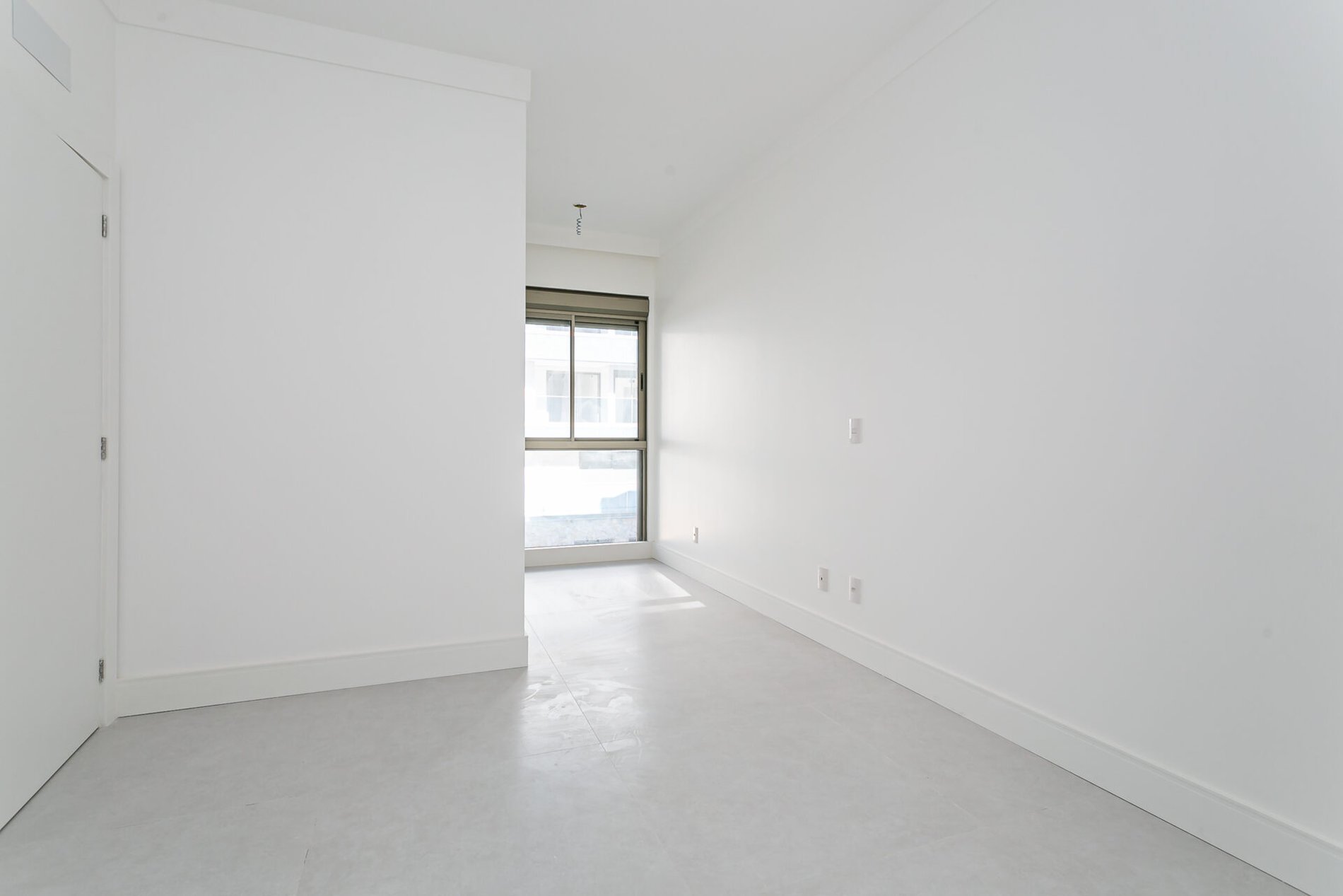 APARTAMENTO NO YACHT CLUB EM JURERÊ