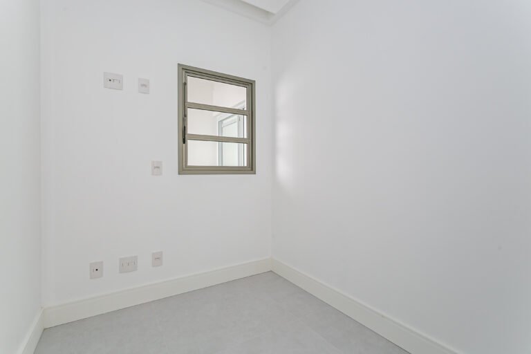 APARTAMENTO NO YACHT CLUB EM JURERÊ