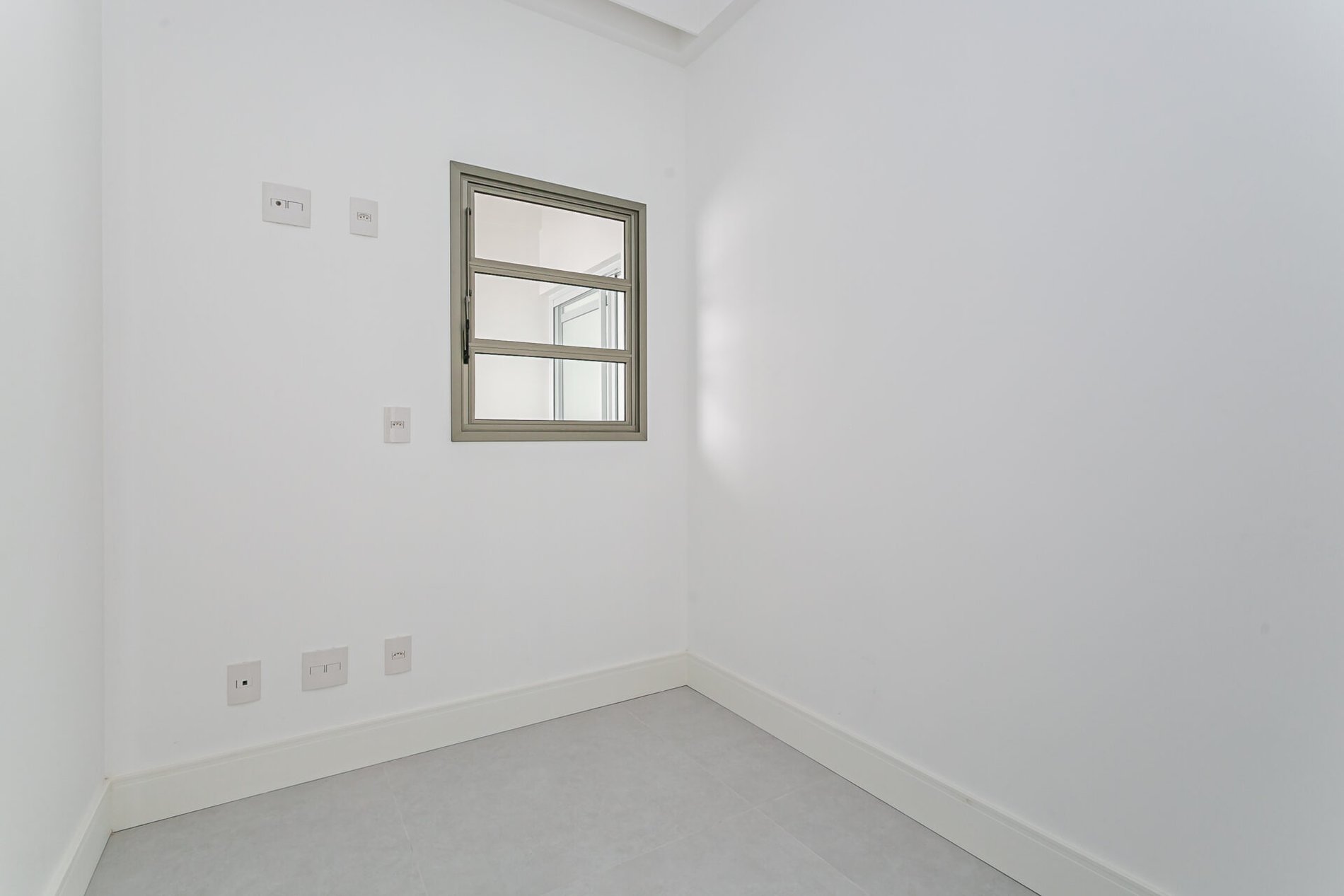 APARTAMENTO NO YACHT CLUB EM JURERÊ