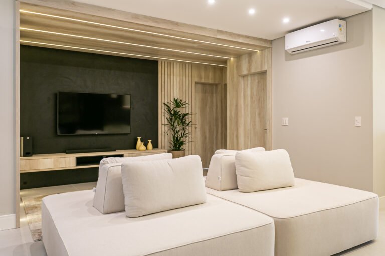 Apartamento com 4 suítes no Yacht Club em Jurerê