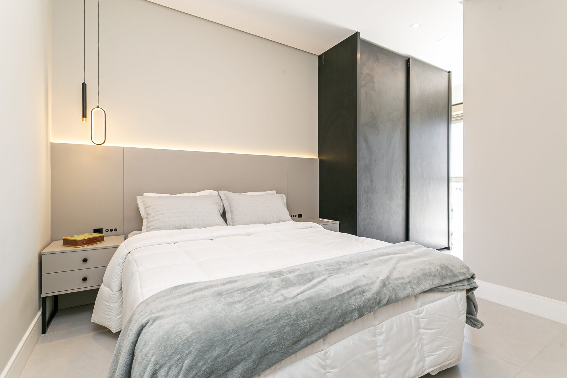 Apartamento com 4 suítes no Yacht Club em Jurerê