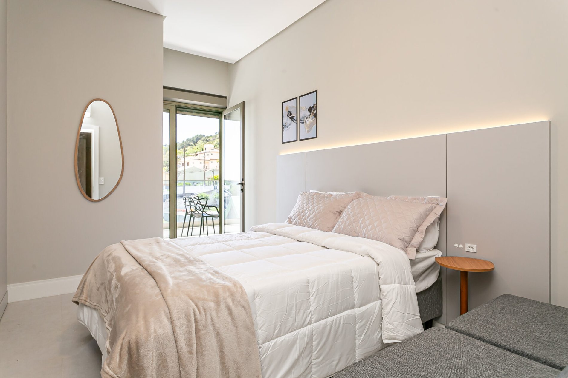 Apartamento com 4 suítes no Yacht Club em Jurerê