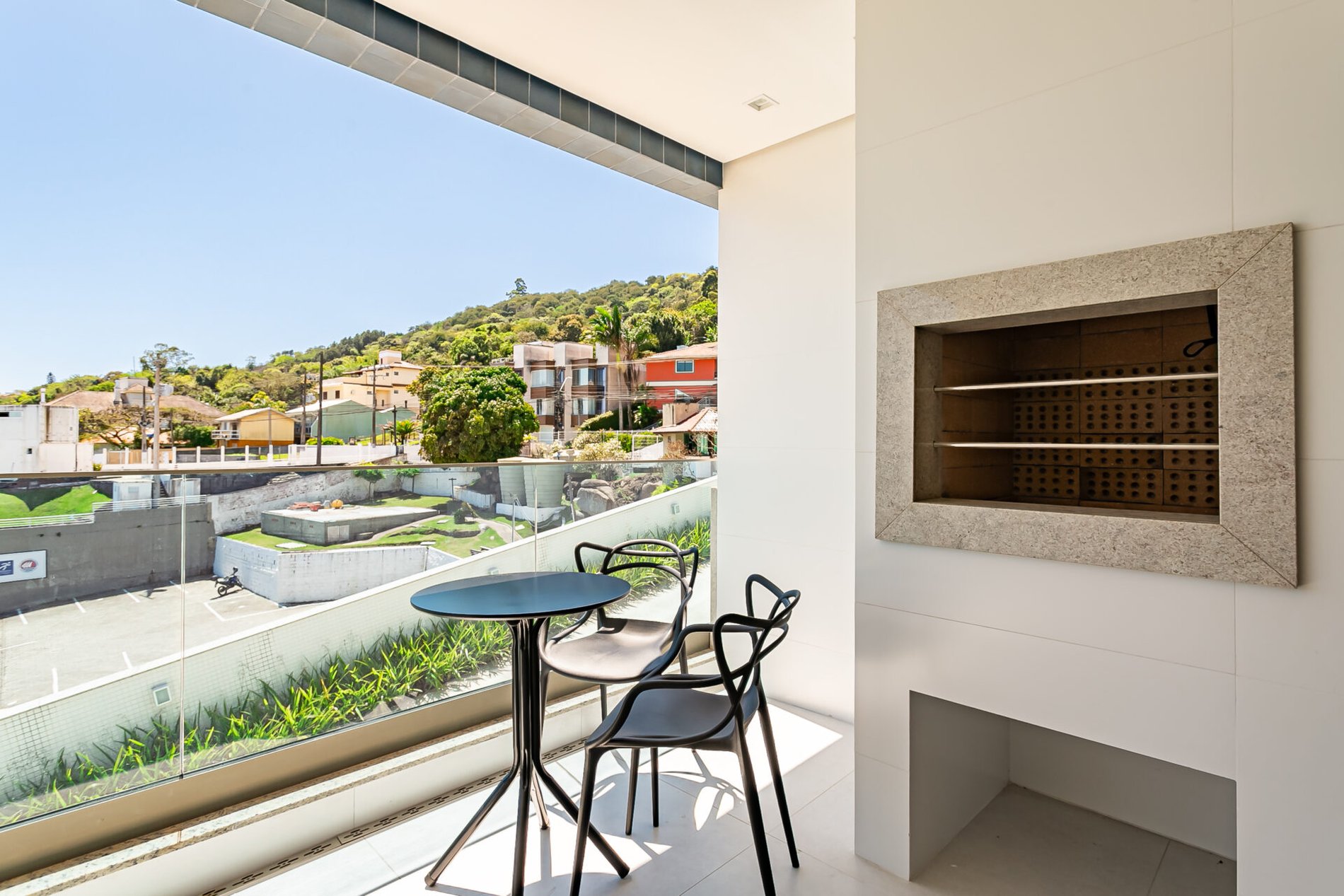 Apartamento com 4 suítes no Yacht Club em Jurerê