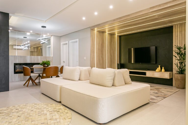 Apartamento com 4 suítes no Yacht Club em Jurerê