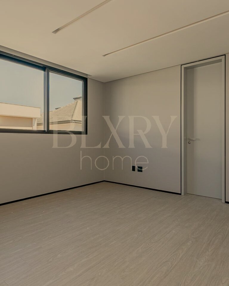 Casa a 150 metros da praia de Jurerê Internacional