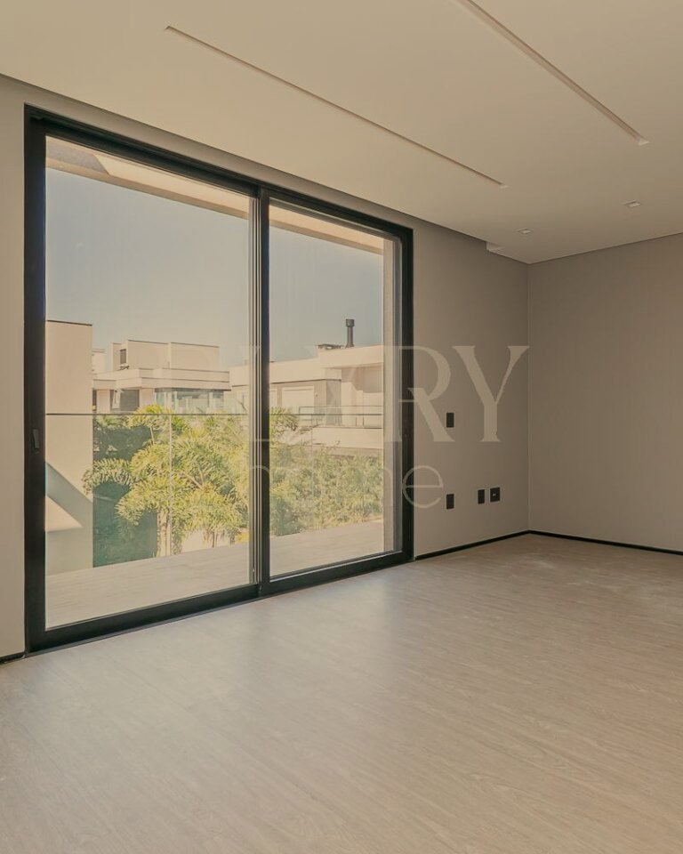 Casa a 150 metros da praia de Jurerê Internacional
