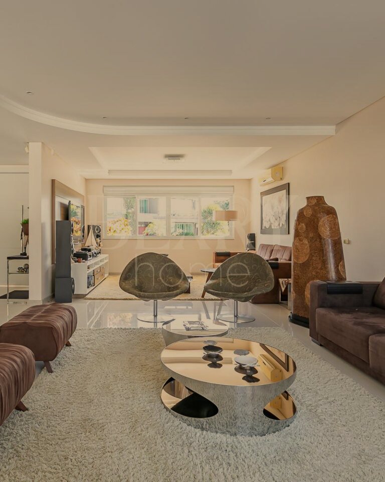 Casa ao lado do Bosque Amoraeville em Jurerê Internacional