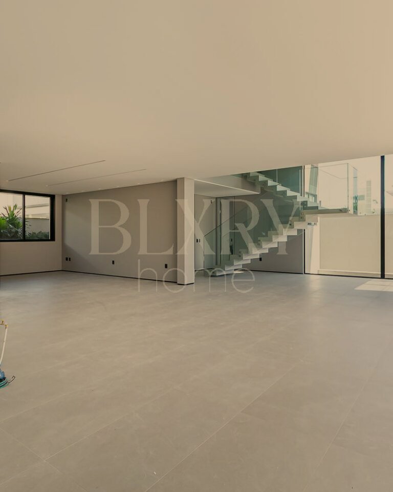 Casa a 150 metros da praia de Jurerê Internacional