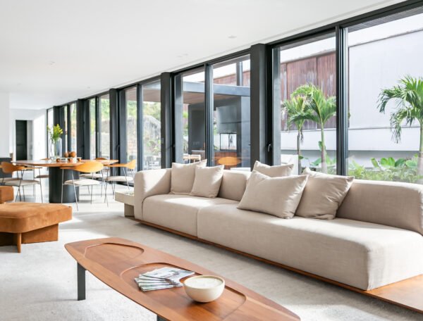 Casa em condomínio no Cacupé