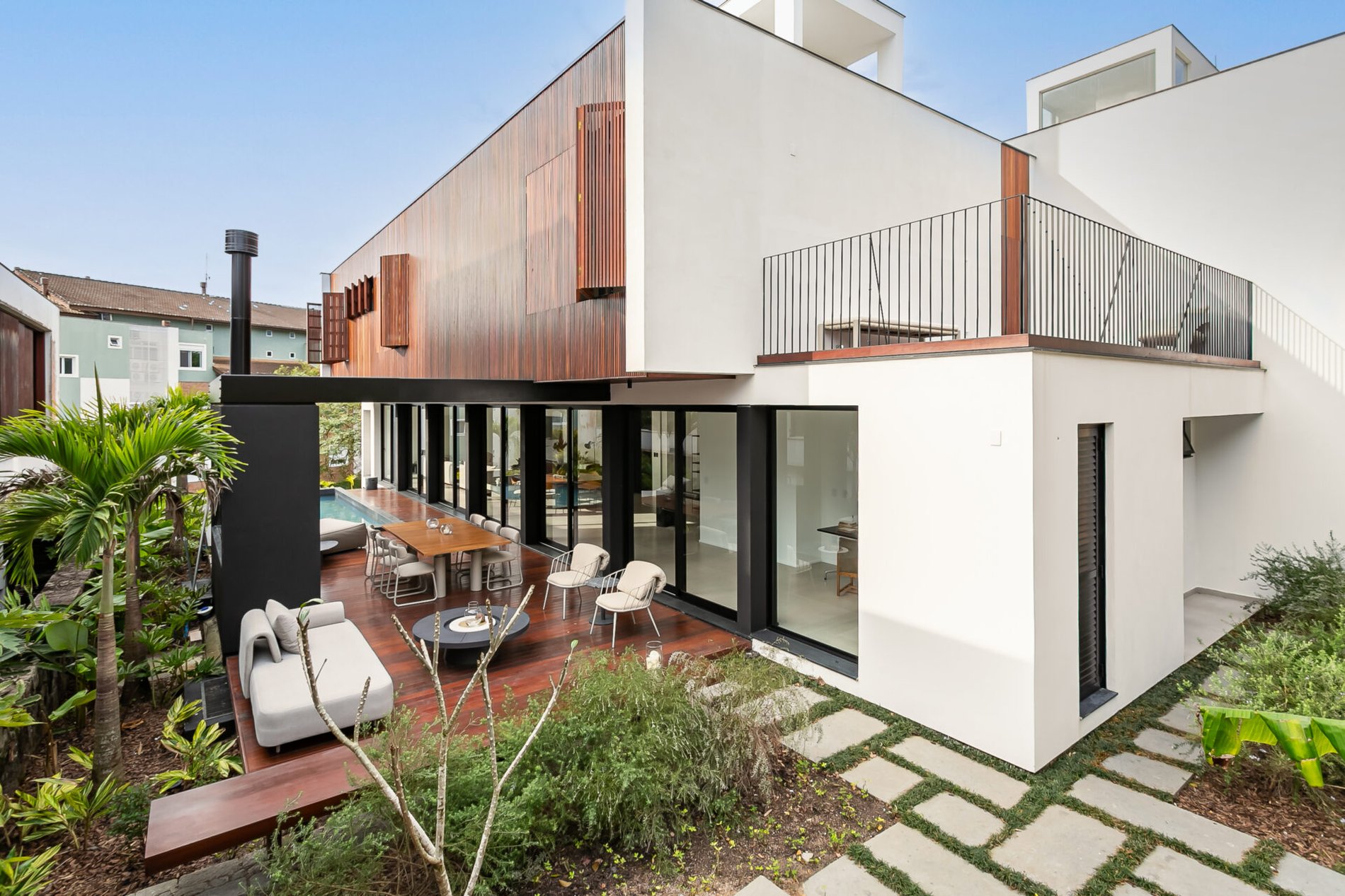 Casa em condomínio no Cacupé