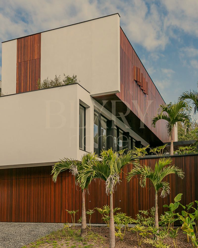 Casa em condomínio no Cacupé