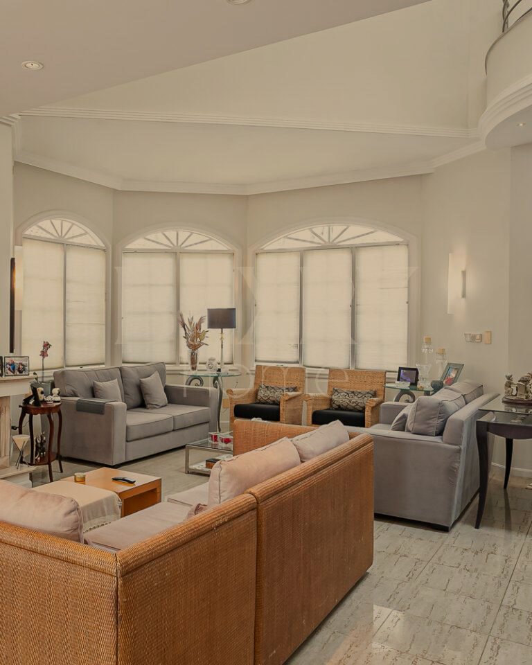 Casa com 5 suítes em Jurerê Internacional