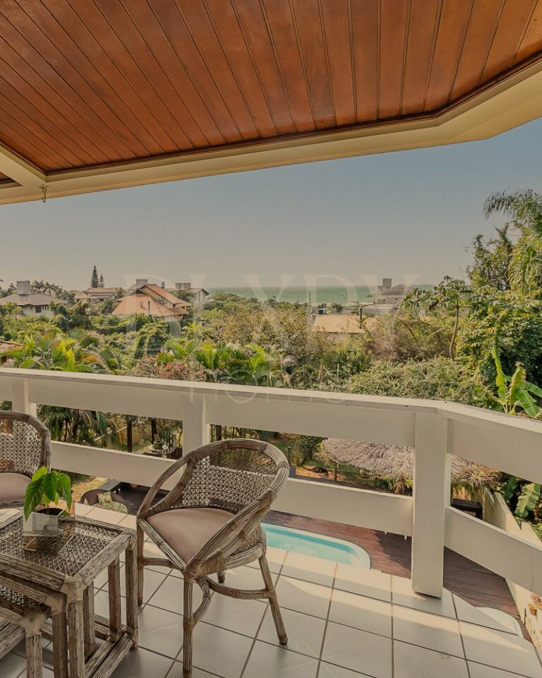 Casa com vista mar na Praia Brava