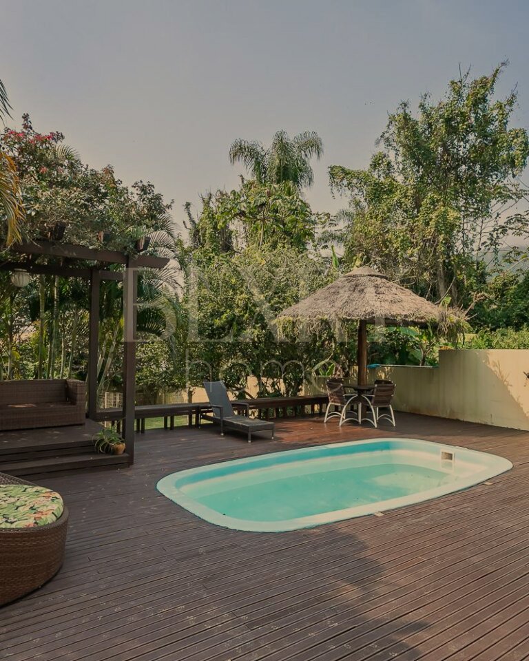 Casa com vista mar na Praia Brava