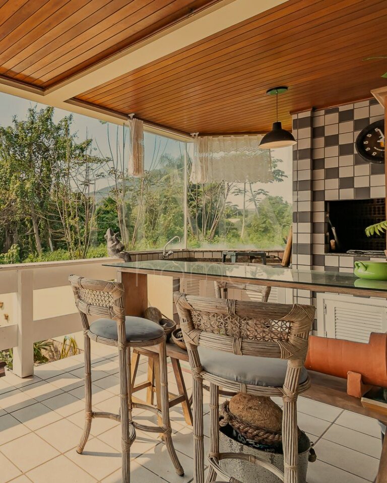 Casa com vista mar na Praia Brava