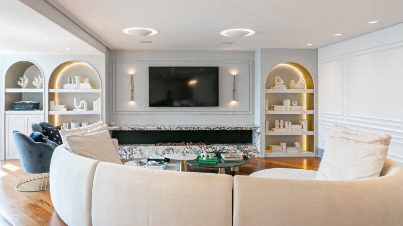 Apartamento com 3 suítes e vista mar na Beira-Mar