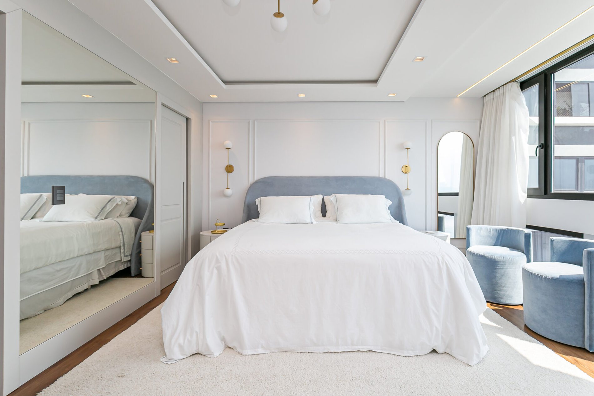 Apartamento com 3 suítes e vista mar na Beira-Mar