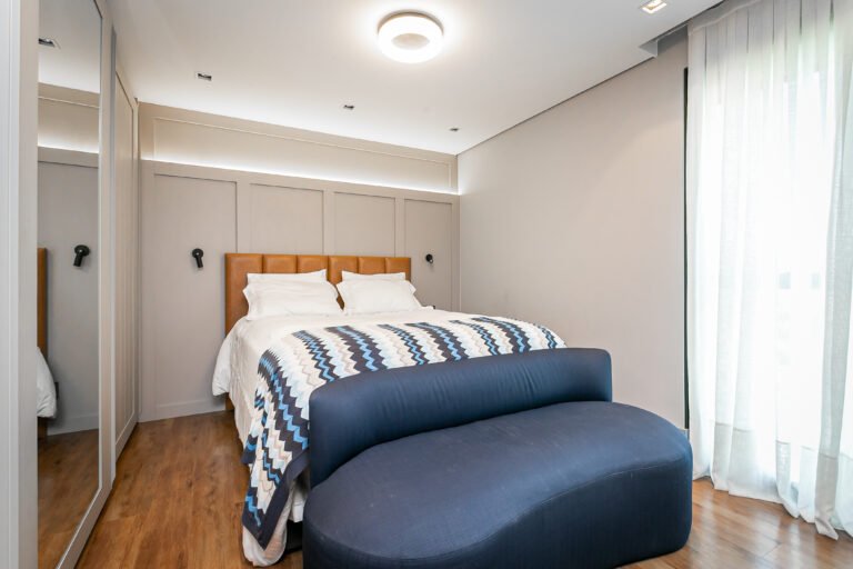 Apartamento com 3 suítes e vista mar na Beira-Mar