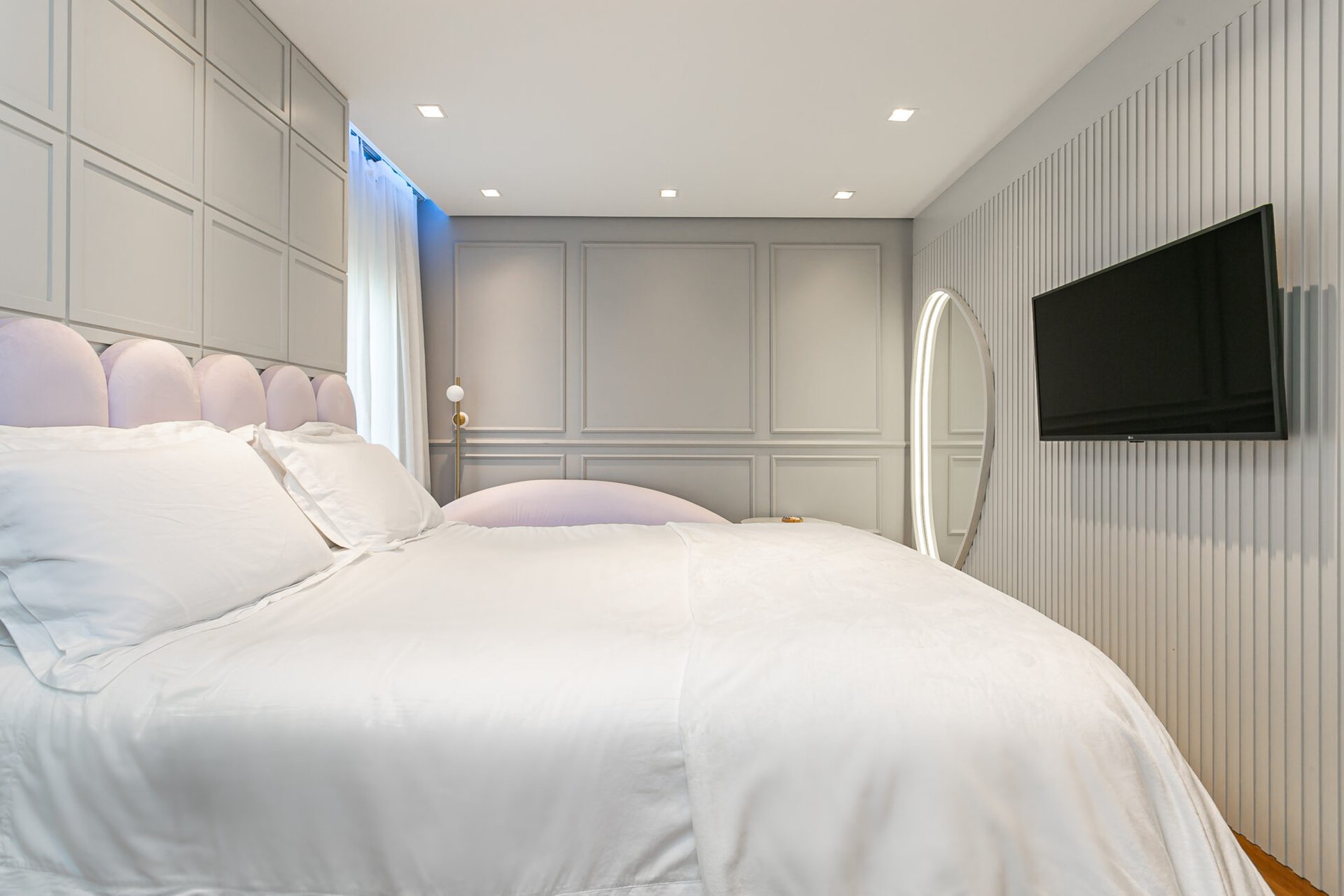 Apartamento com 3 suítes e vista mar na Beira-Mar