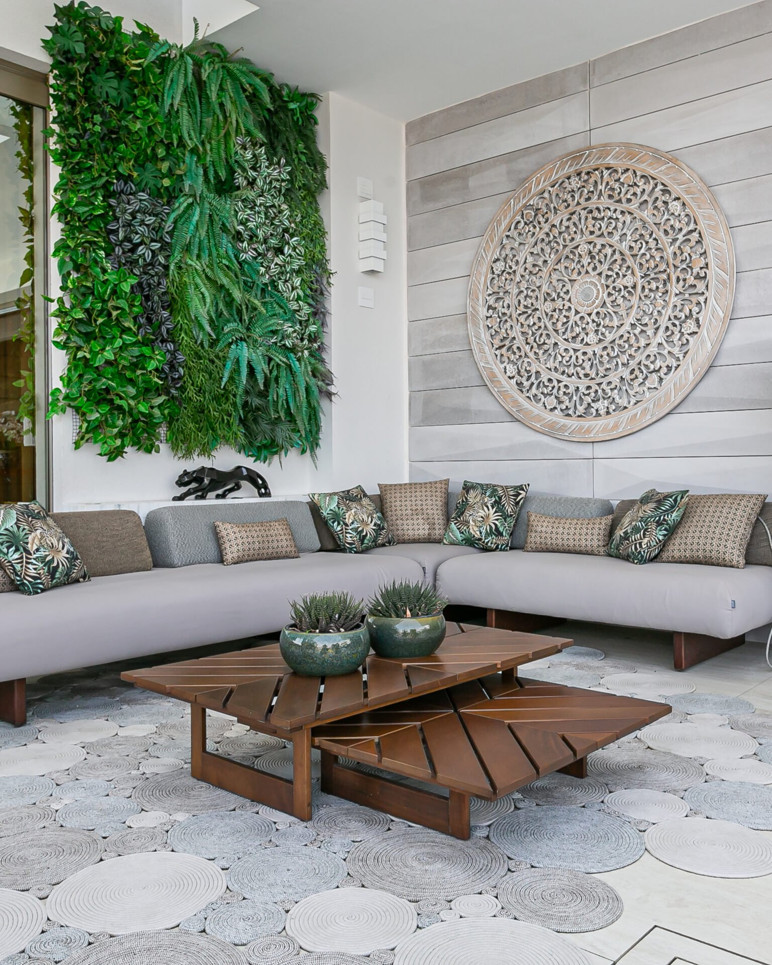 CASA EM CONDOMÍNIO NO CACUPÉ