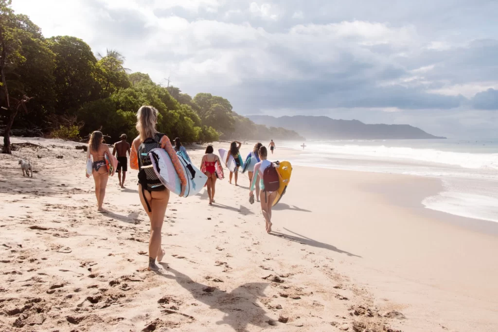 2ª Surf Trip Feminina do Grupo Esmalte e Parafina: Um evento exclusivo para mulheres surfistas