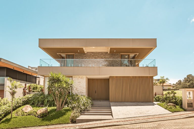 Casa com vista mar no Cacupé