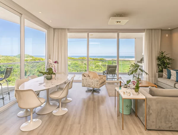 Apartamento frente mar no Novo Campeche, Florianópolis