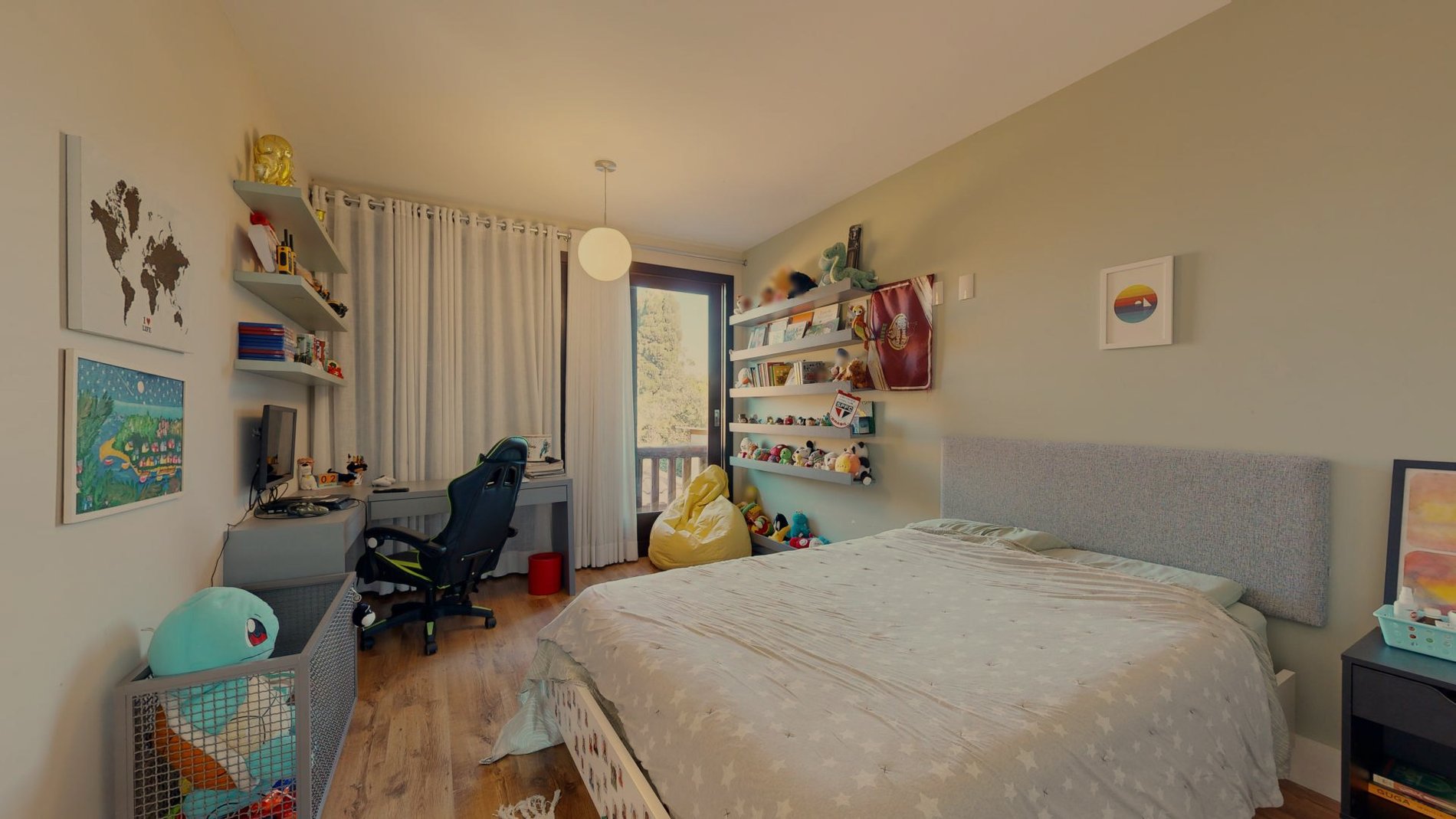 Casa em condomínio fechado no Rio Tavares. Com acesso privativo a praia.