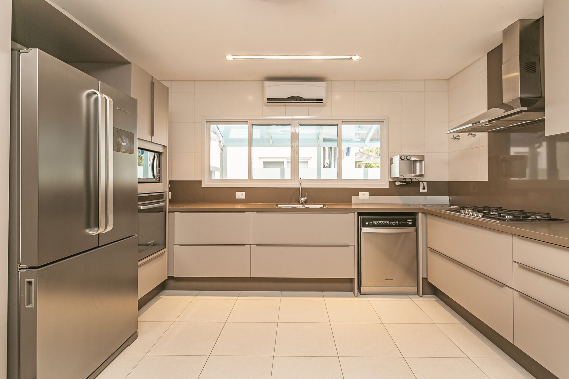 Casa no condomínio Casablanca no Cacupé