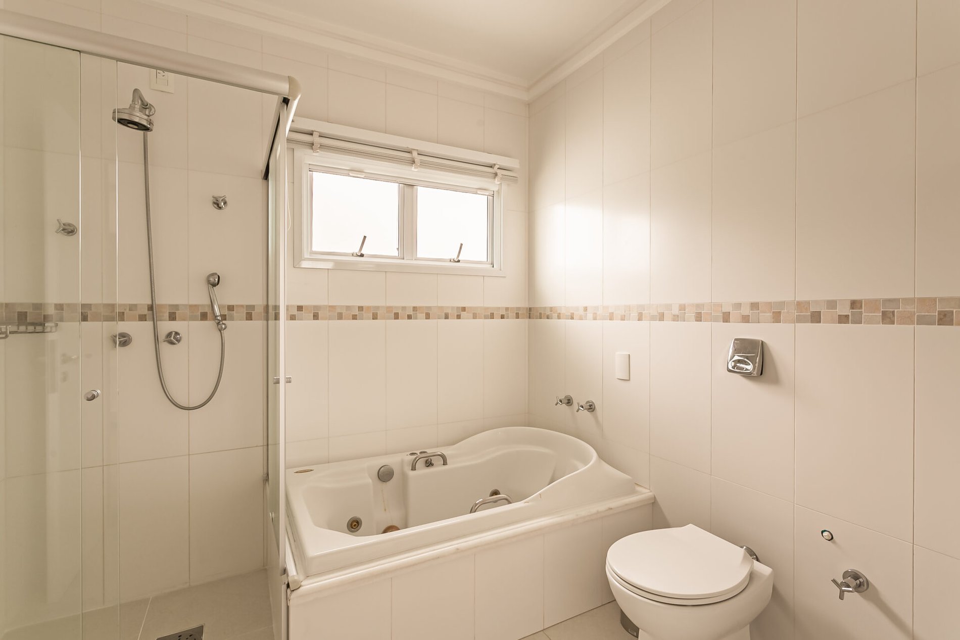 Casa no condomínio Casablanca no Cacupé