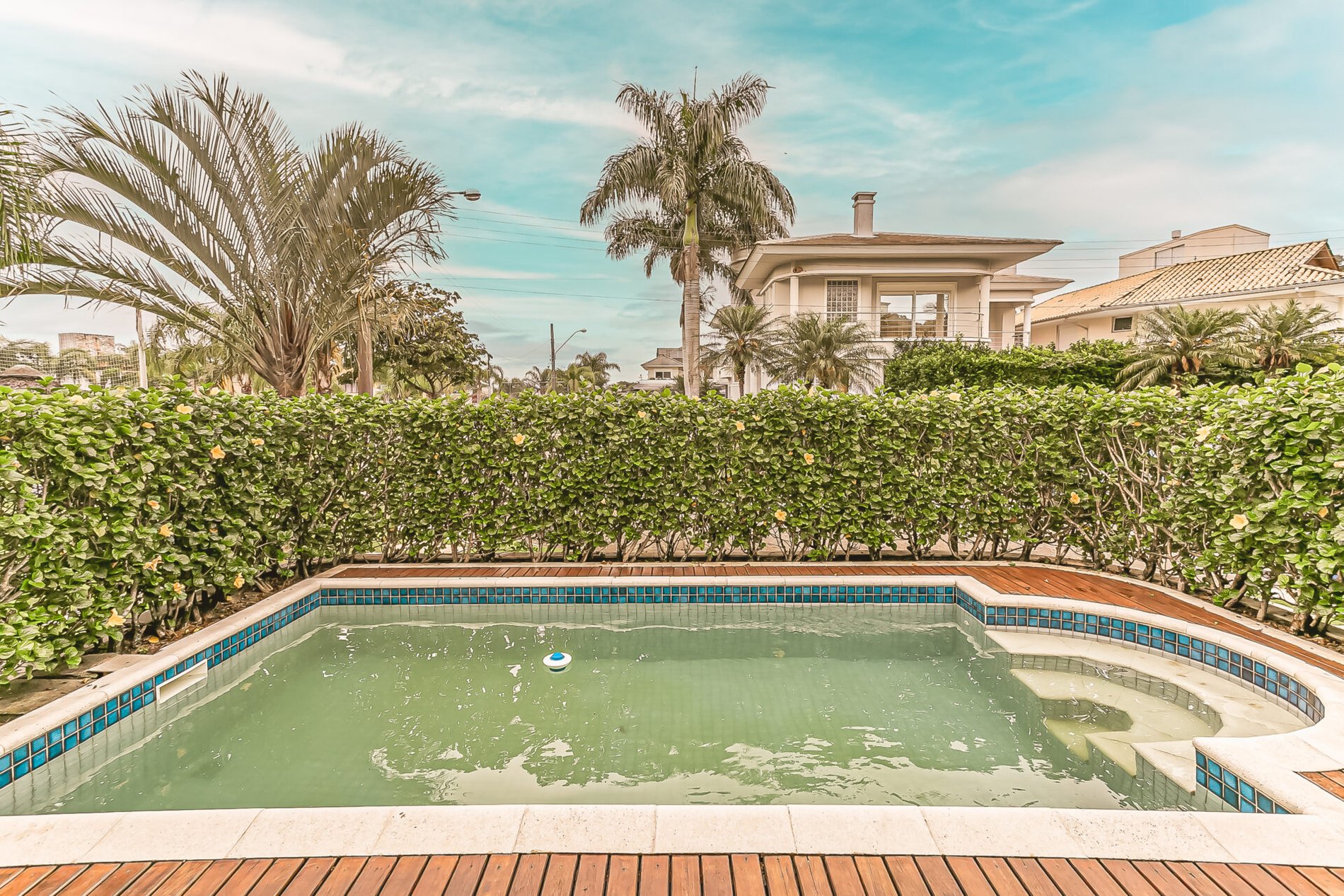 Casa no condomínio Casablanca no Cacupé