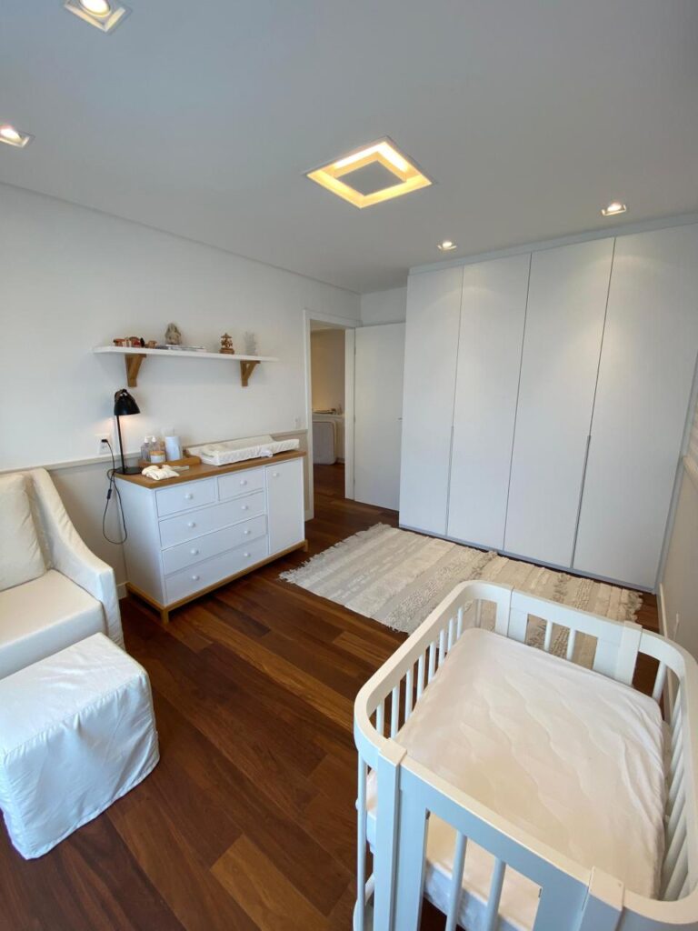 Cobertura duplex com vista para o mar em Jurerê Internacional