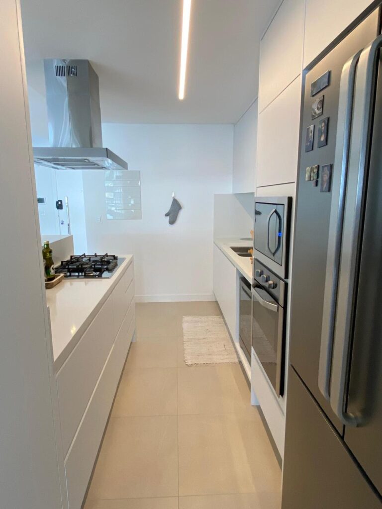 Cobertura duplex com vista para o mar em Jurerê Internacional