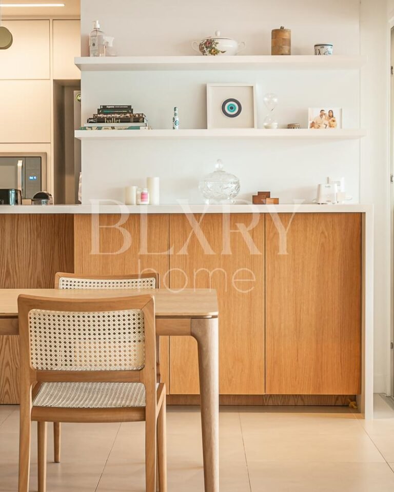 Cobertura duplex com vista para o mar em Jurerê Internacional